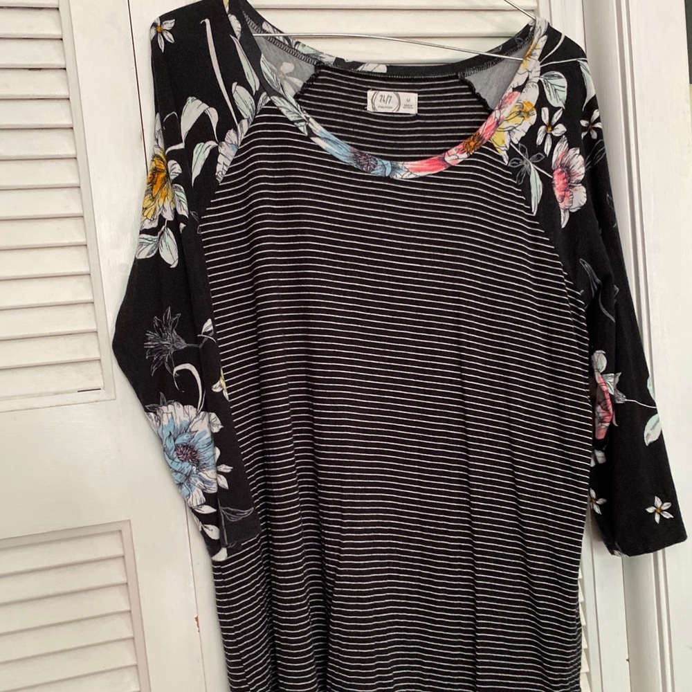 Maurices top